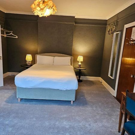 Boutique Guest House Голуэй Экстерьер фото
