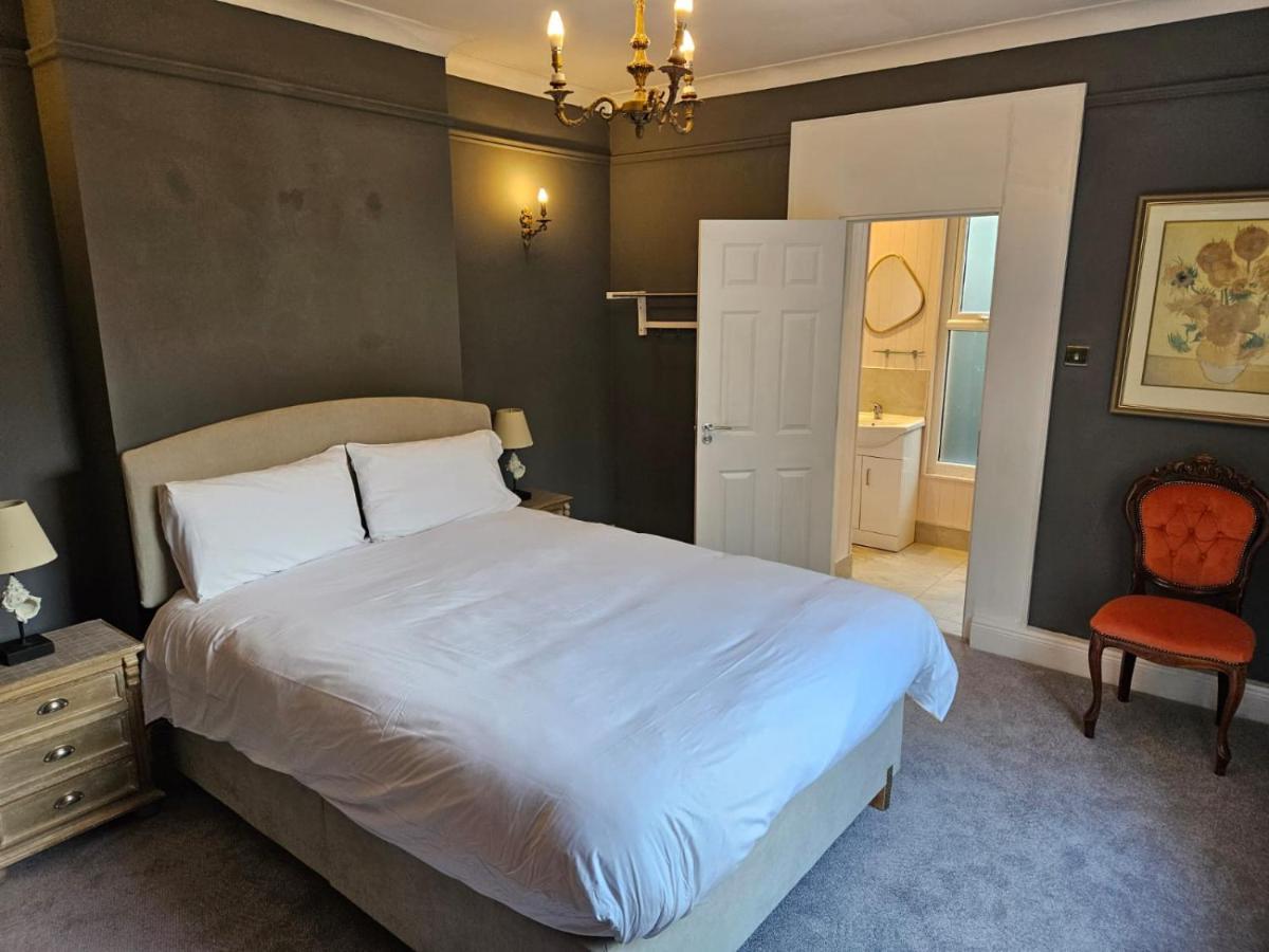 Boutique Guest House Голуэй Экстерьер фото